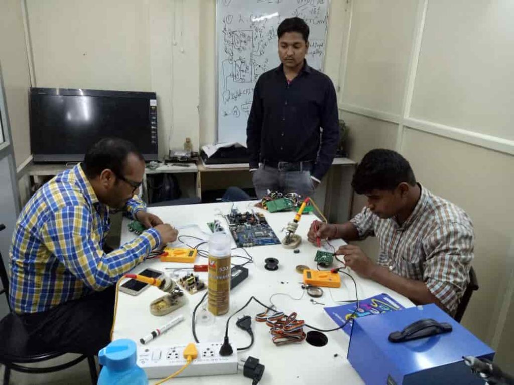 Mobile & Computer Repairing Training